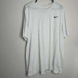 Nike Men’s T-Shirt